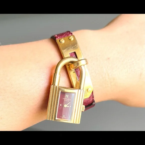 🍒Hermès Burgundy Kelly Watch